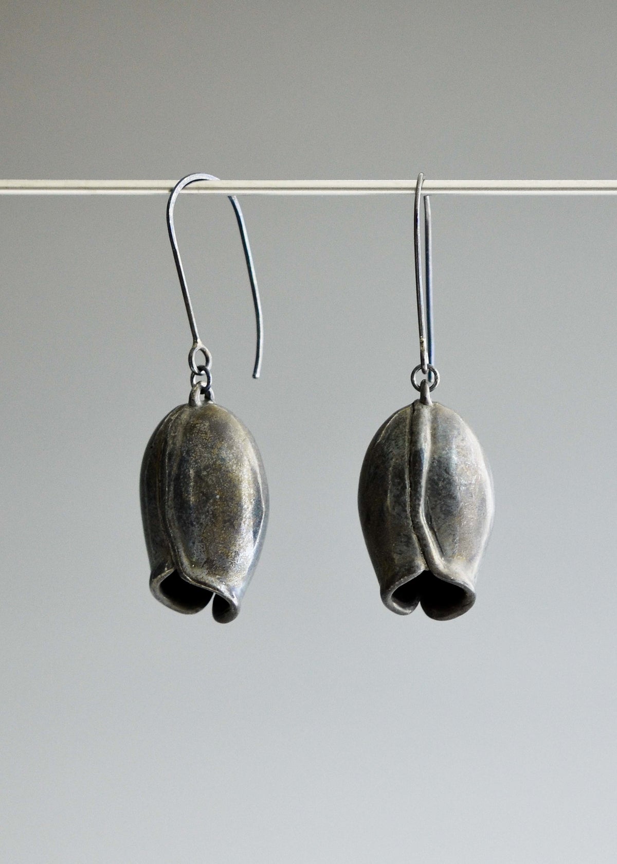Medium Pod Earrings