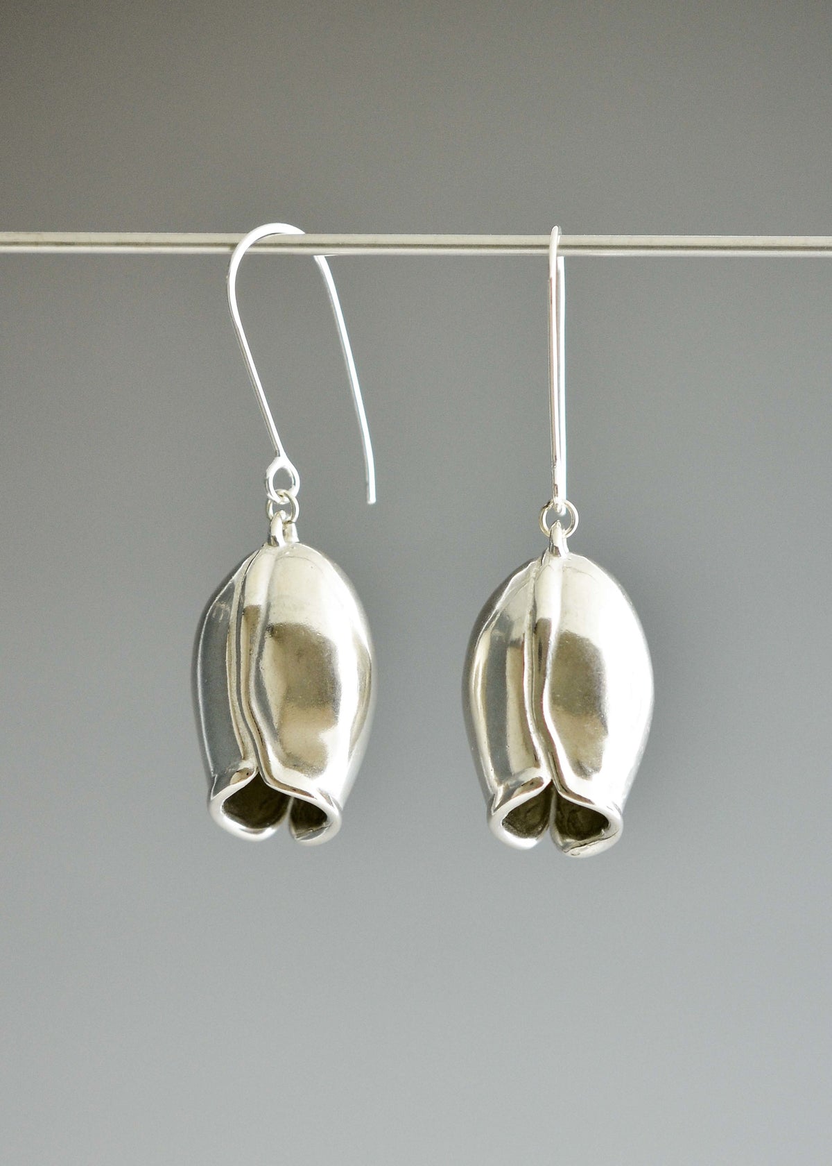 Medium Pod Earrings