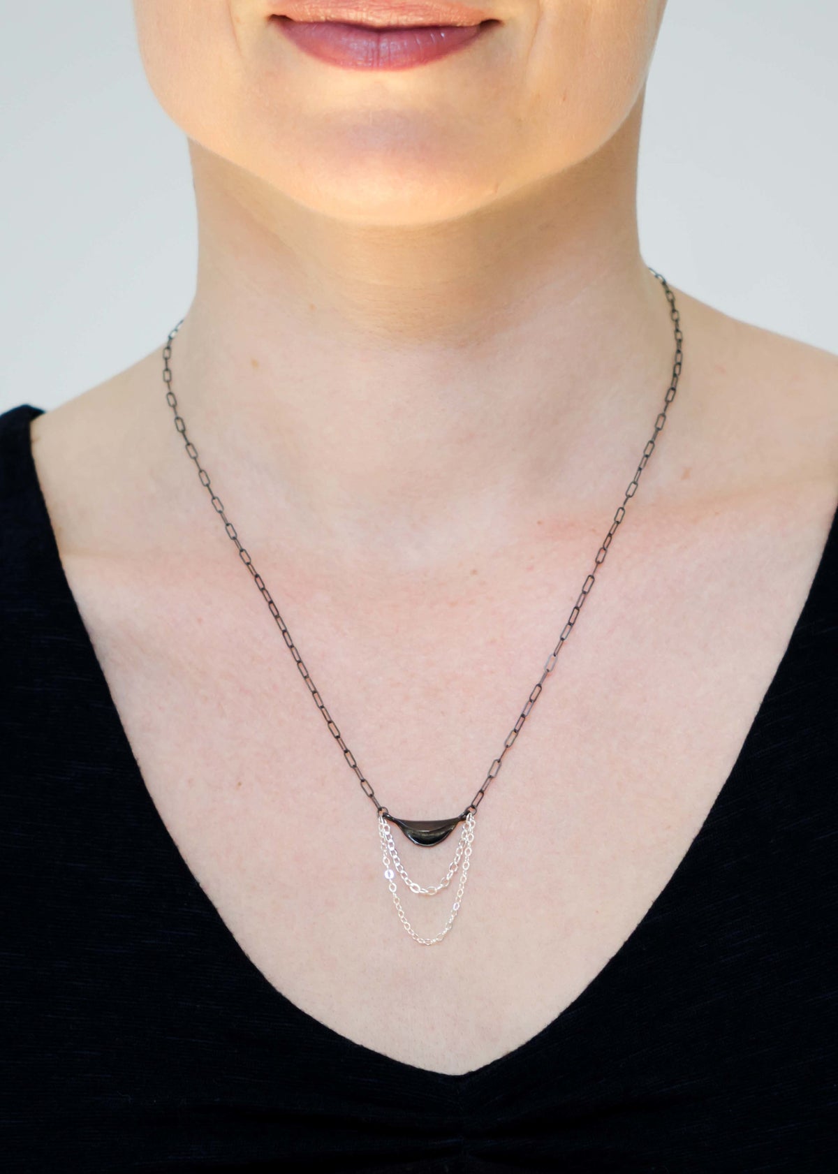 Small Curve Necklace