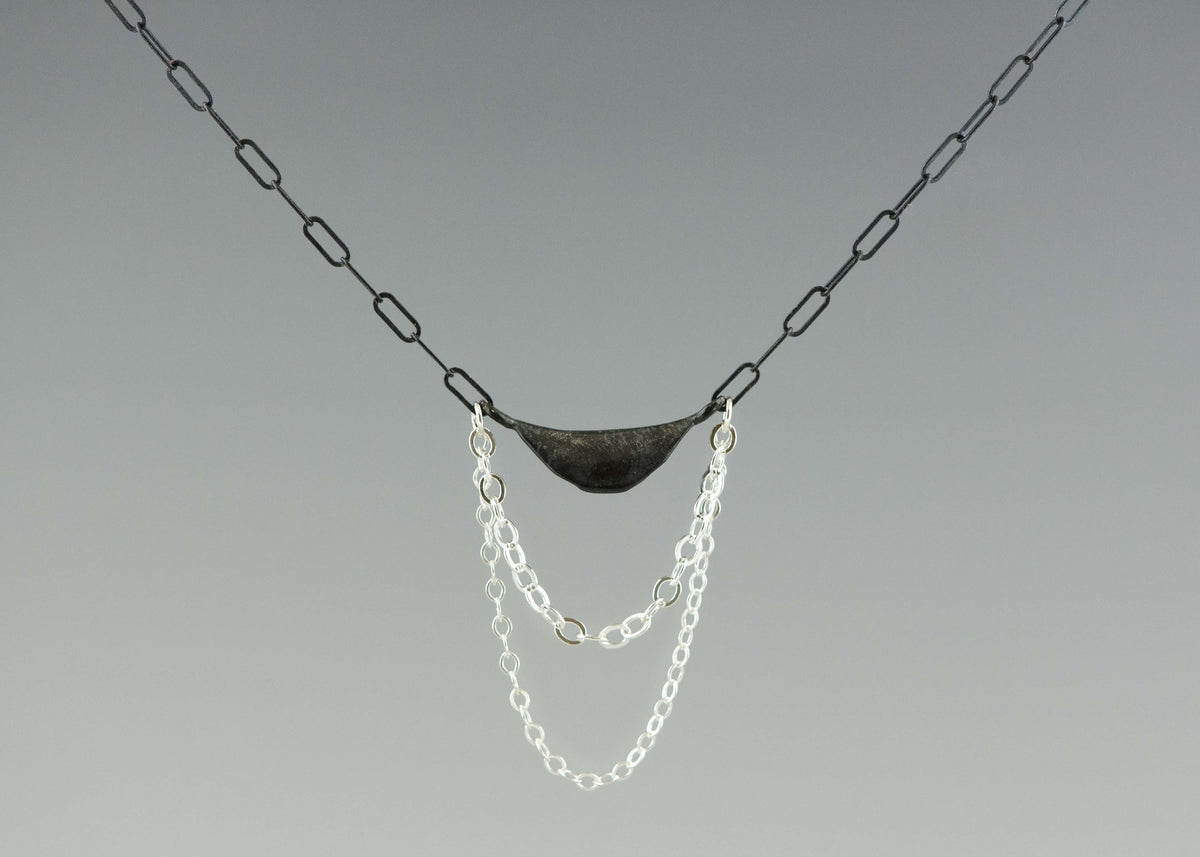 Small Curve Necklace