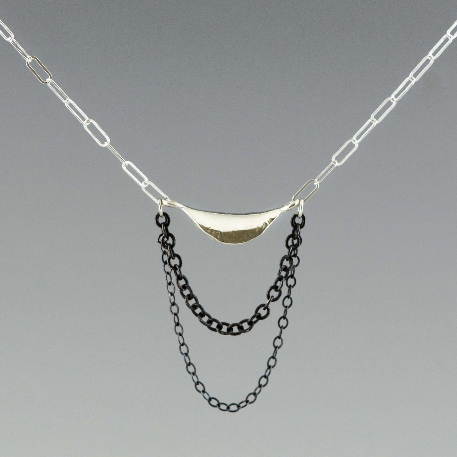 Small Curve Necklace
