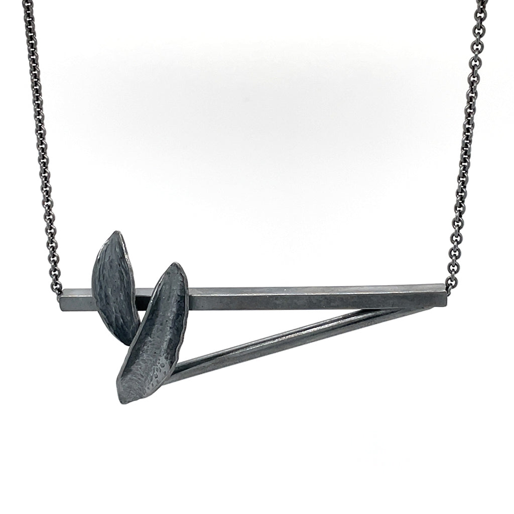 Leaf pier silver necklace