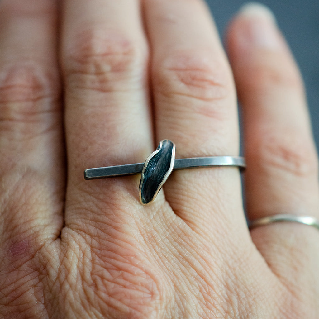 Dark silver jewlery online