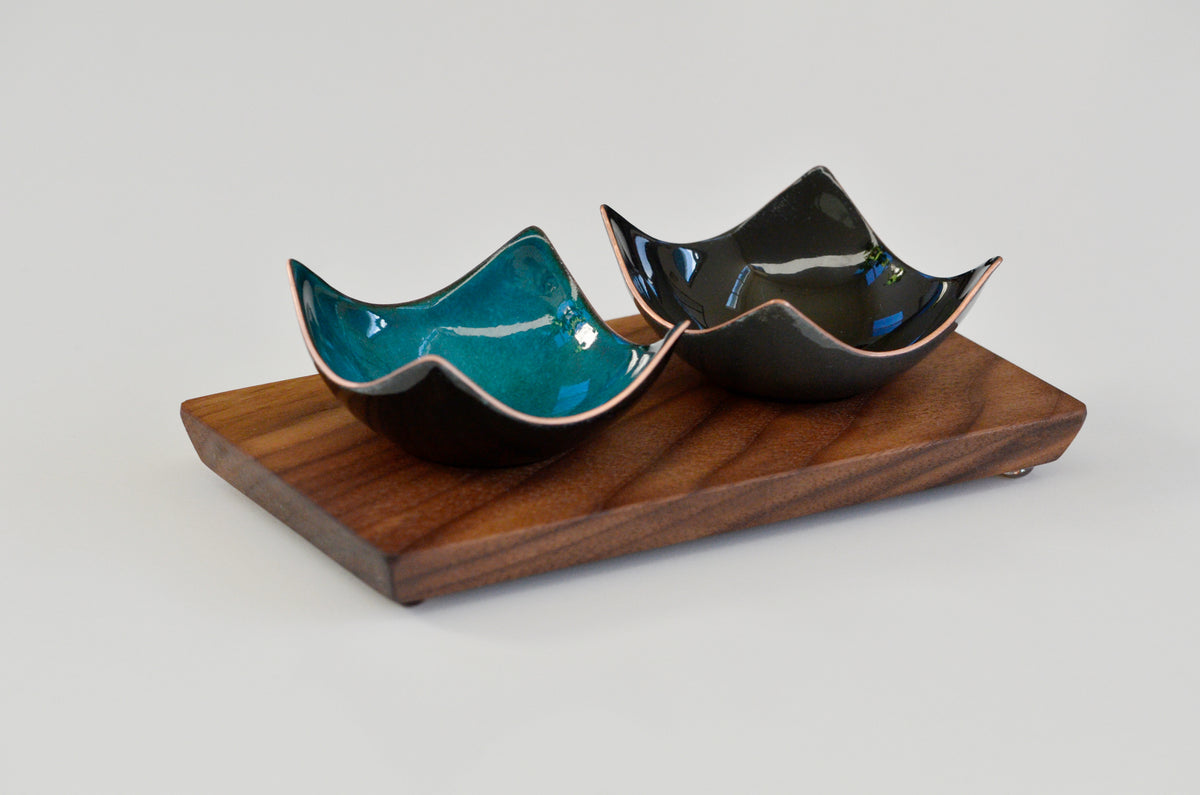 Double Walnut Base, holder for Bitty Bowls